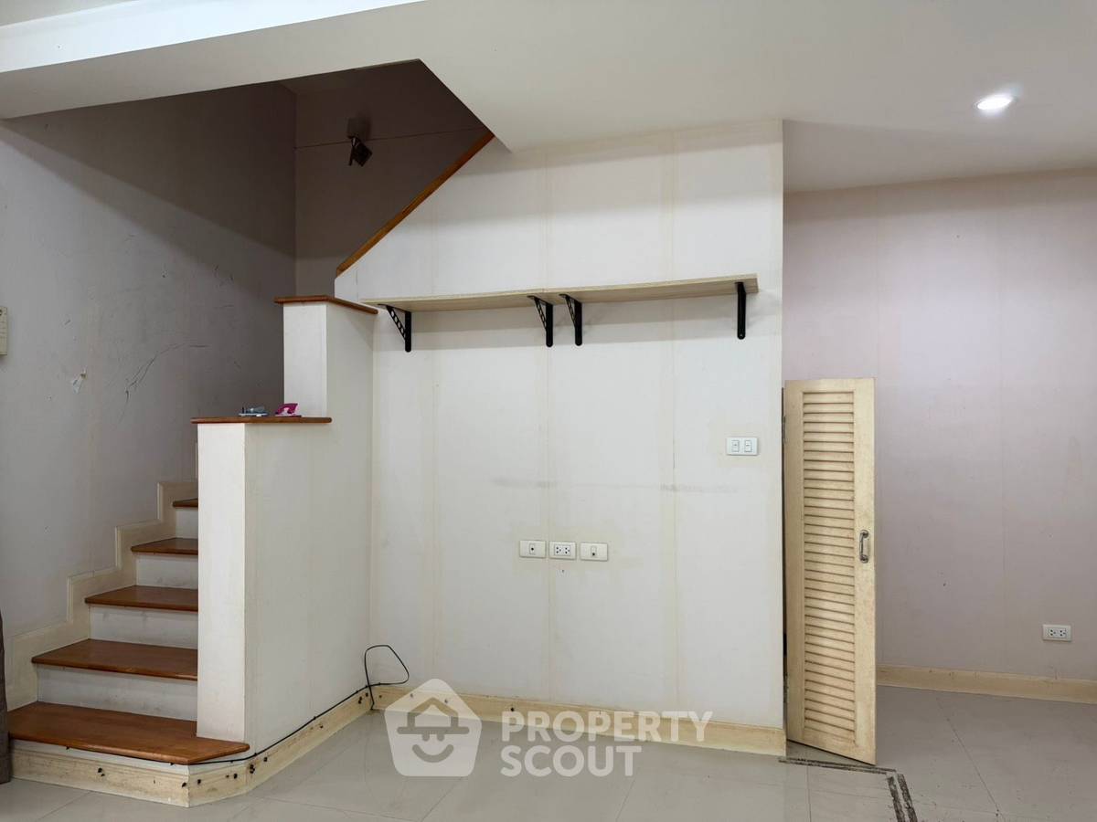 รูป ทาวน์เฮ้าส์ 3-ห้องนอน ที่ เดอะ เมทโทร พระราม 9 ใน ประเวศ (ID 2909258) - รูปที่ 4/24