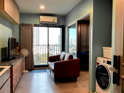 Condos for rent : 🏙️ For Rent: The Parkland Phetkasem 56 Elevated living, beautiful unit, ready to move in (DSAA715)