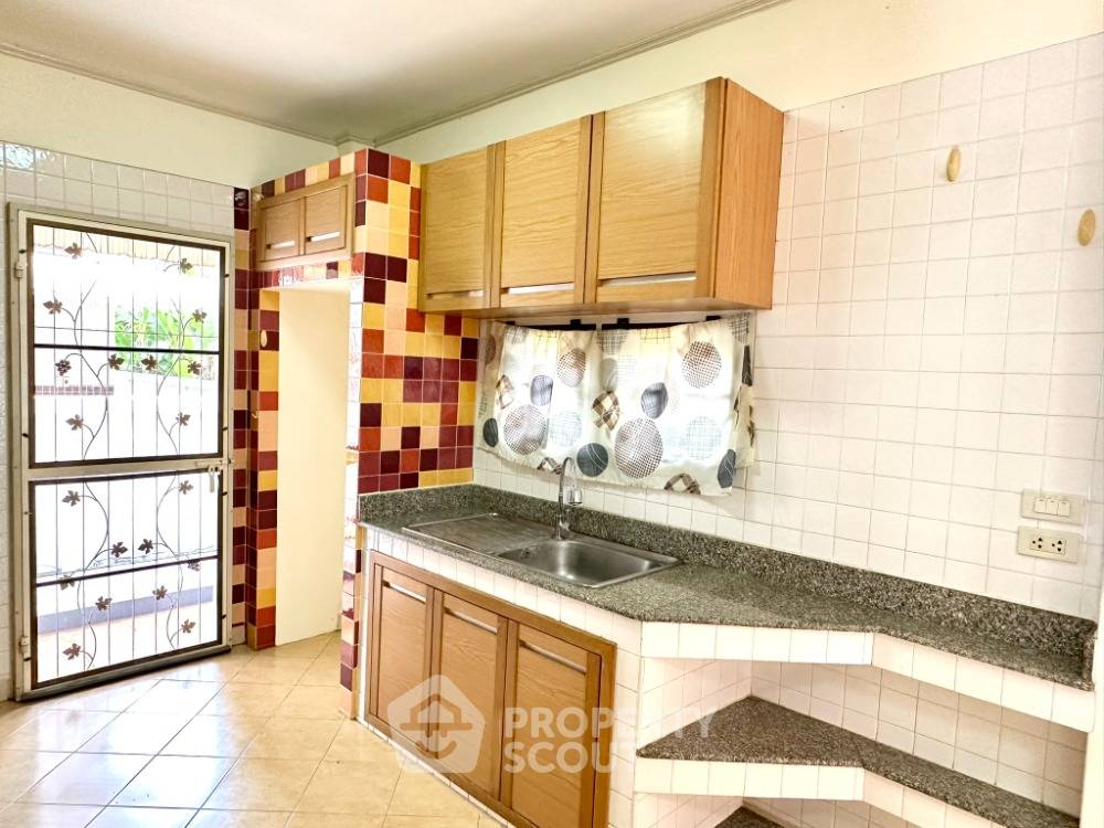 รูป บ้าน 3-ห้องนอน ที่ พาร์คเวย์ ชาเล่ต์ รามคำแหง ใน มีนบุรี (ID 1488261) - รูปที่ 21/22