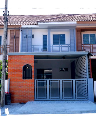 ทาวน์โฮม ปทุมธานี : P'Ple170526  🏡🏡บ้านสวยรีโนเวทใหม่ ใกล้รถไฟฟ้าสายสีเขียว ทางโฮมไซส์ใหญ่   🏡หมู่บ้านไอลีฟ ลำลูกกาคลอง3