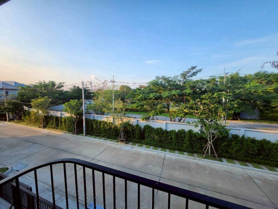 picture Bangkok Boulevard Tiwanon-Rangsit - 11/36