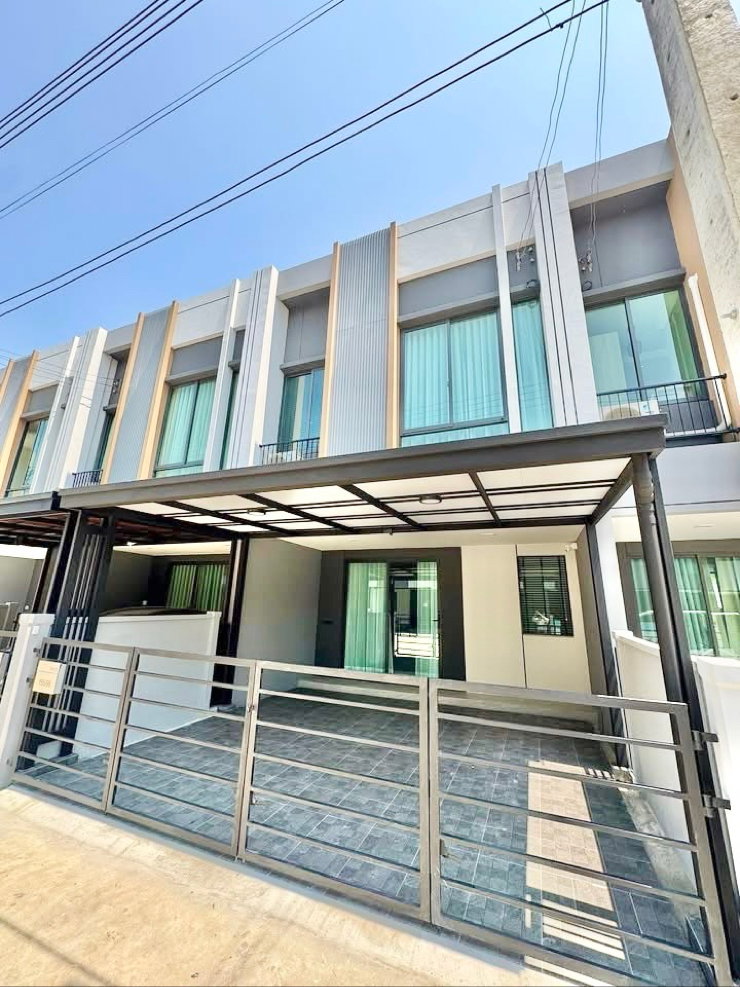 ทาวน์โฮมให้เช่า : ให้เช่าบ้าน พลีโน่ สุขุมวิท-บางนา 4 (Pleno Sukhumvit-Bangna 4) ใกล้เมกา บางนา 