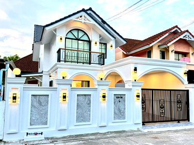บ้านแฝด ชลบุรี : ขายบ้านแฝดสวยหรูสไตล์ทัสคานี หนองยายบู่ ศรีราชา