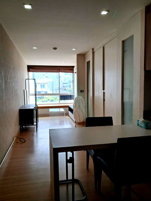 Condos for rent : For Rent Condo TREE CONDO SUKHUMVIT 42 Building 1, Floor 4,1 bed room, Room size 47 sqm