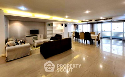 Condos for sale BTS Ekkamai : 4-BR Condo at Le Premier 2 Condominium near BTS Thong Lor (ID 2888747)