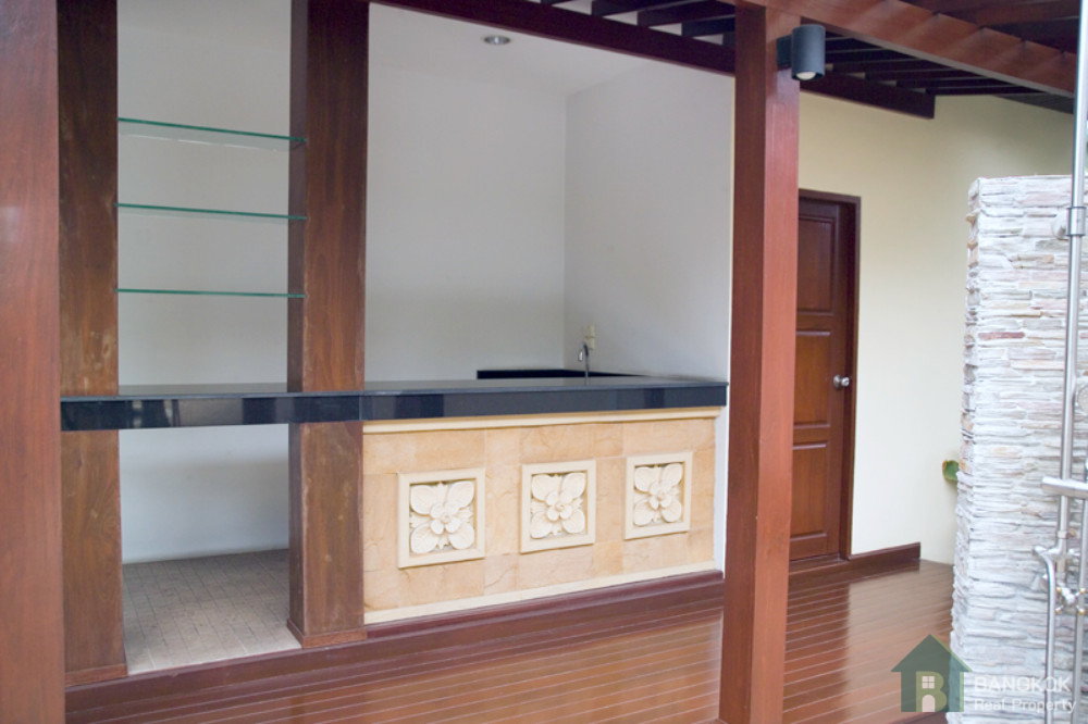รูป ขายบ้านเดี่ยวขนาดใหญ่ ม.บ้านลาดพร้าว พร้อมอาคาร 3 หลังและสระว่ายน้ำ - รูปที่ 17/23
