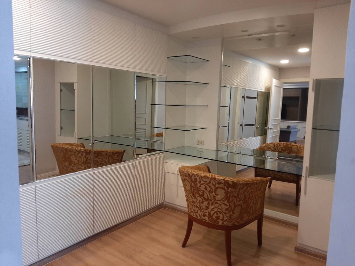 picture President Park 3Bedroom For Rent - 8/9