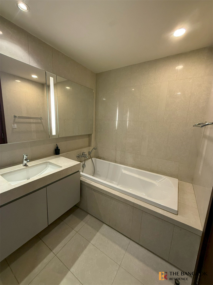 picture Condo with the Best Location Quattro by Sansiri - 2/10