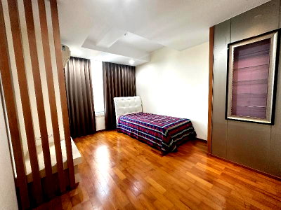 Condos for sale : A036507 Siri Residence
