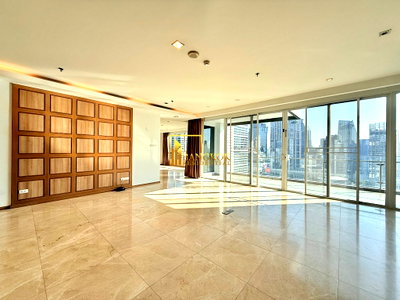เช่ากิจการ MRT สุขุมวิท : Large 5 Bedroom Duplex Penthouse For Rent in Asoke Area - BR21366AP