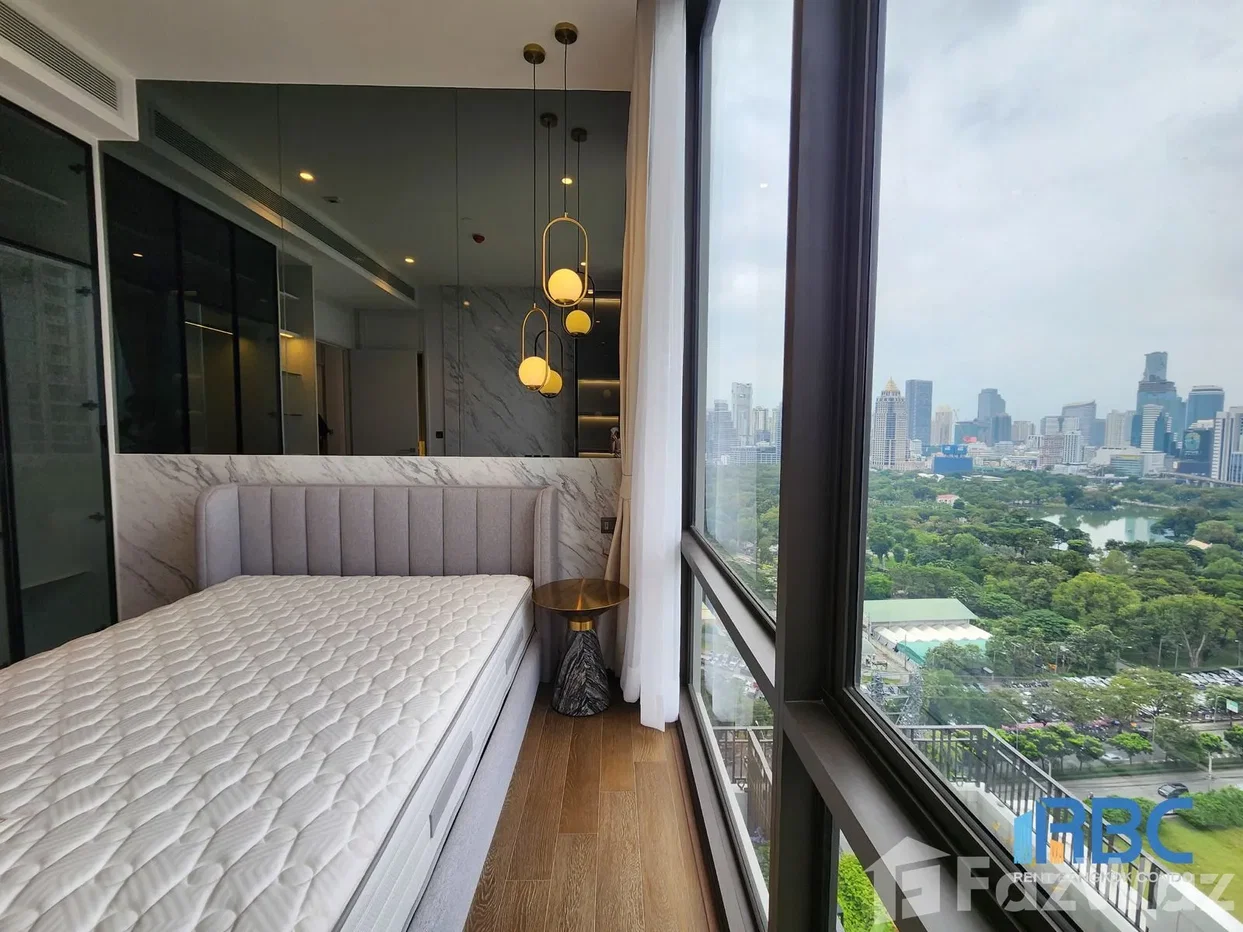 picture 2 Bedroom Condo for rent at Muniq Langsuan 1085994 - 16/17