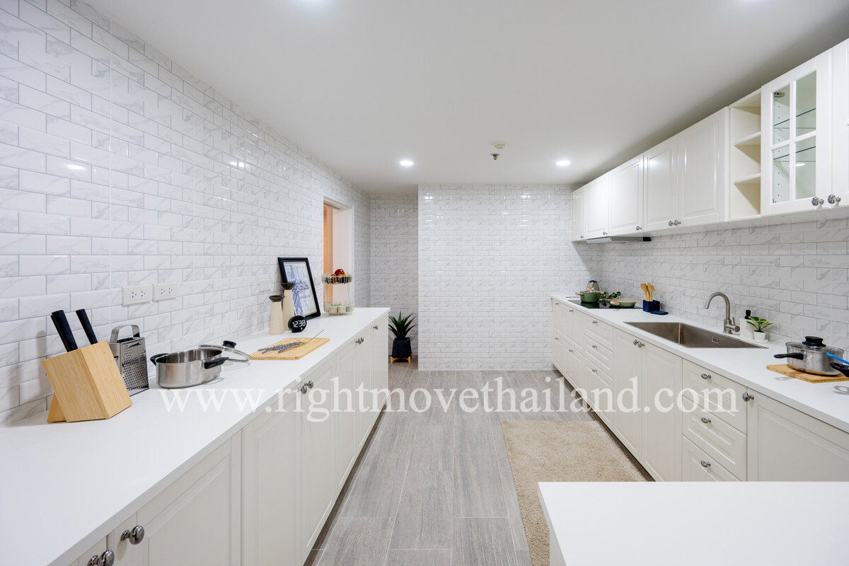 รูป CS5056 Newly Renovated 3 Bedroom For Sale - รูปที่ 10/25