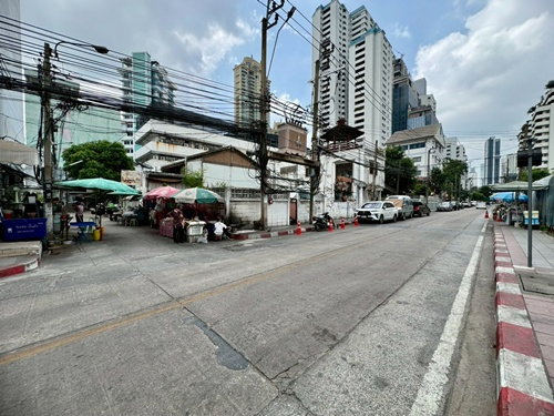 รูป ขายที่ดินแปลงสวย ใจกลางสุขุมวิท 23 พร้อมใบอนุญาตก่อสร้างอาคารสูง 8 ชั้น 2107 - รูปที่ 1/6