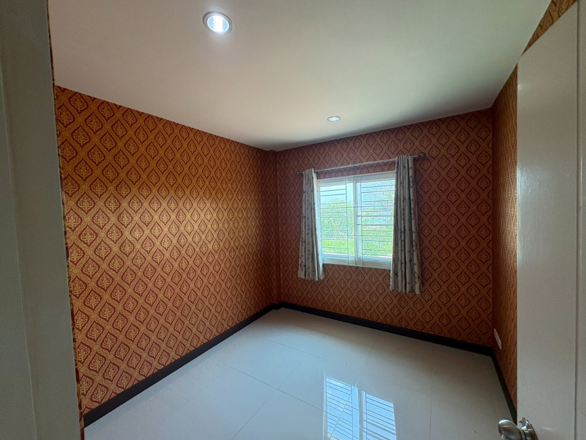 รูป ขายทาวน์เฮาส์หมู่บ้าน สิรารมณ์พลัส มอเตอร์เวย์ ขนาด 31.3 ตารางวา สนใจติดต่อ 064-561-5428 - รูปที่ 10/11