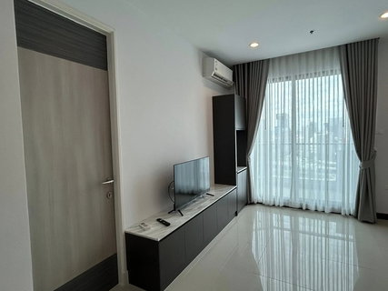 A036034 Supalai Premier @ Asoke