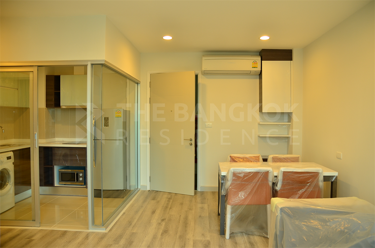 picture Centric Sathorn-St.Louis near BTS Saint Louis Easy Travel, Fully Utilized Space - 6/10