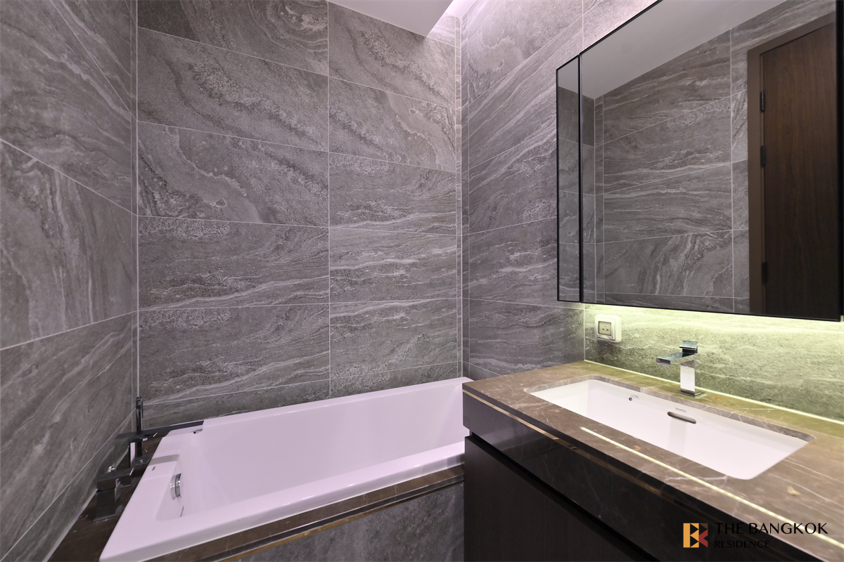 picture The Esse Sukhumvit 36  Easy Start with a City Dweller Lifestyle - 6/10