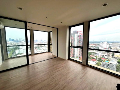 ขายคอนโด : A036091 The Issara Sathorn