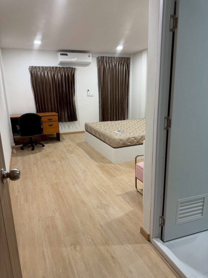 รูป WS7482 🏡✨ ให้เช่าทาวน์เฮ้าส์ 3 ชั้น ซอยพุ่มอุไร โซน สุทธิสาร • ห้วยขวาง 🚗เช่าเพียง 63,000 บาท/เดือน - รูปที่ 10/17