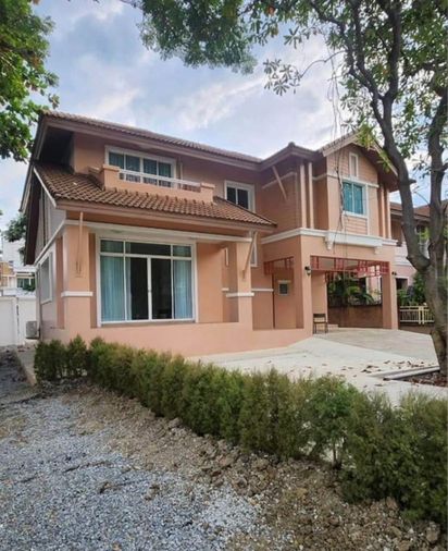 4-bed house for rent, 250 sqm, 100 sq wah, Prinyada Wongwaen Sathorn