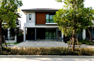 เช่าบ้านเดี่ยว เซียร์ รังสิต :  ให้เช่าบ้านเดี่ยว 2.5 ชั้น หมู่บ้านนิรติ ดอนเมือง 4 ห้องนอน มีEV Charger ใกล้สนามบินดอนเมือง