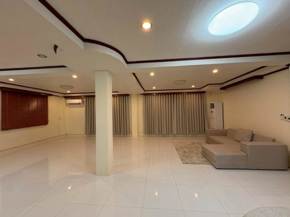 รูป Detached House + Rooftop 3-Storey Renovated Home Charoen Nakhon Area - รูปที่ 7/20
