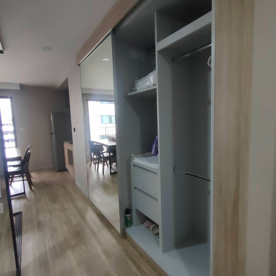 รูป 💙💛❤️(For Rent)Blossom Condo Sathorn Charoenrat 🚝 BTS สุรศักดิ์(มีรถตู้รับส่ง) - รูปที่ 5/8