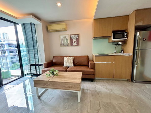 SOCIO Ruamrudee | BTS Ploenchit | Low rise | 22k