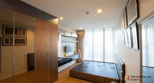 Chamchuri Square Residence near MRT Sam Yan Station Surrounded by Facilities