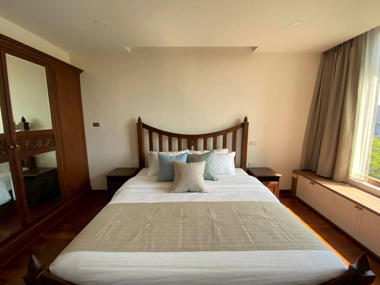 รูป LTH15445 – Spacious Condo for Rent Ploenchit | City Lifestyle Best Value | Near BTS Ploenchit | 75,000 THB | คอนโดให้เช่า เพลินจิต ห้องใหญ่ คุ้มค่า ใกล้ BTS เพลินจิต - รูปที่ 1/3