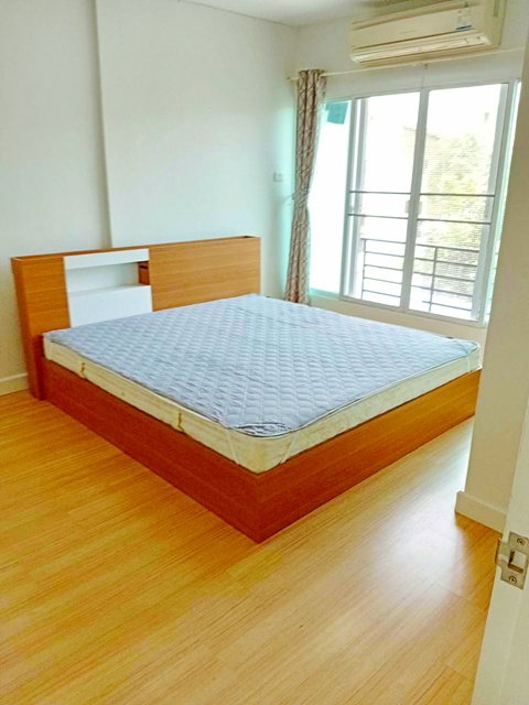 รูป ใกล้ MRTบางชัน 900ม. 29ตร.ว. พระยาสุเรนทร์21-27 ทาวน์โฮม 2ชั้น 3นอน 2น้ำ 232ตร.ม. พร้อมเฟอร์ฯ ใกล้ตลาดใหม่พระยาสุเรนทร์ 800 ม. - รูปที่ 2/8
