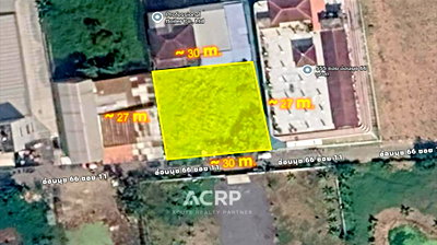 Land for sale Sukhumvit Road : Land for Sale – On Nut–Srinakarin, only 990 meters from Sukhumvit 77   Filled land, ready to build.