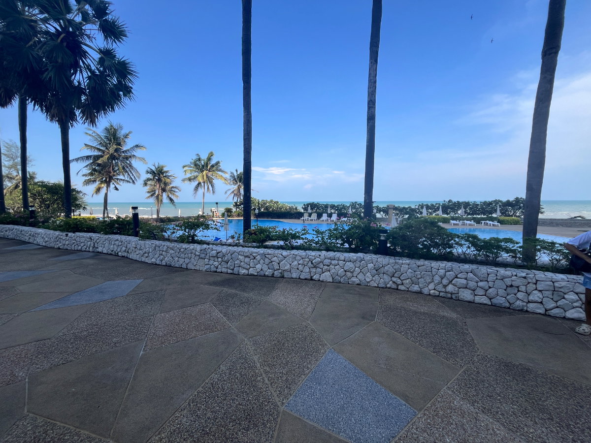 picture For Sale: Cha-Am Beach Club Beachfront Condo with Sea View 17th Floor - 11/24