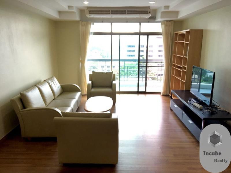picture A036398 Royal Castle Sukhumvit 39 - 4/8