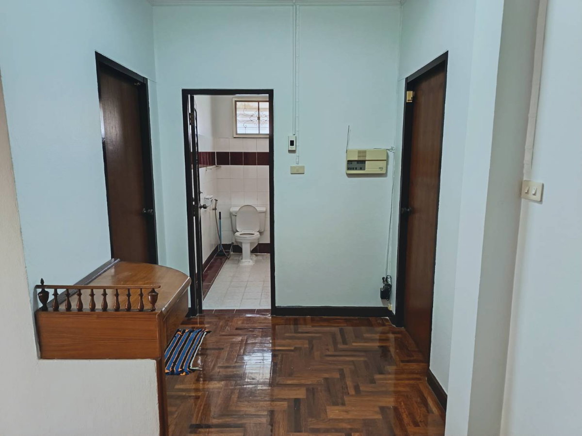 รูป ขาย บ้านเดี่ยวห้องมุม หมู่บ้านปรีชา 2 ชั้น ขนาดเนื้อที่ดิน 90 ตารางวา  - รูปที่ 13/26