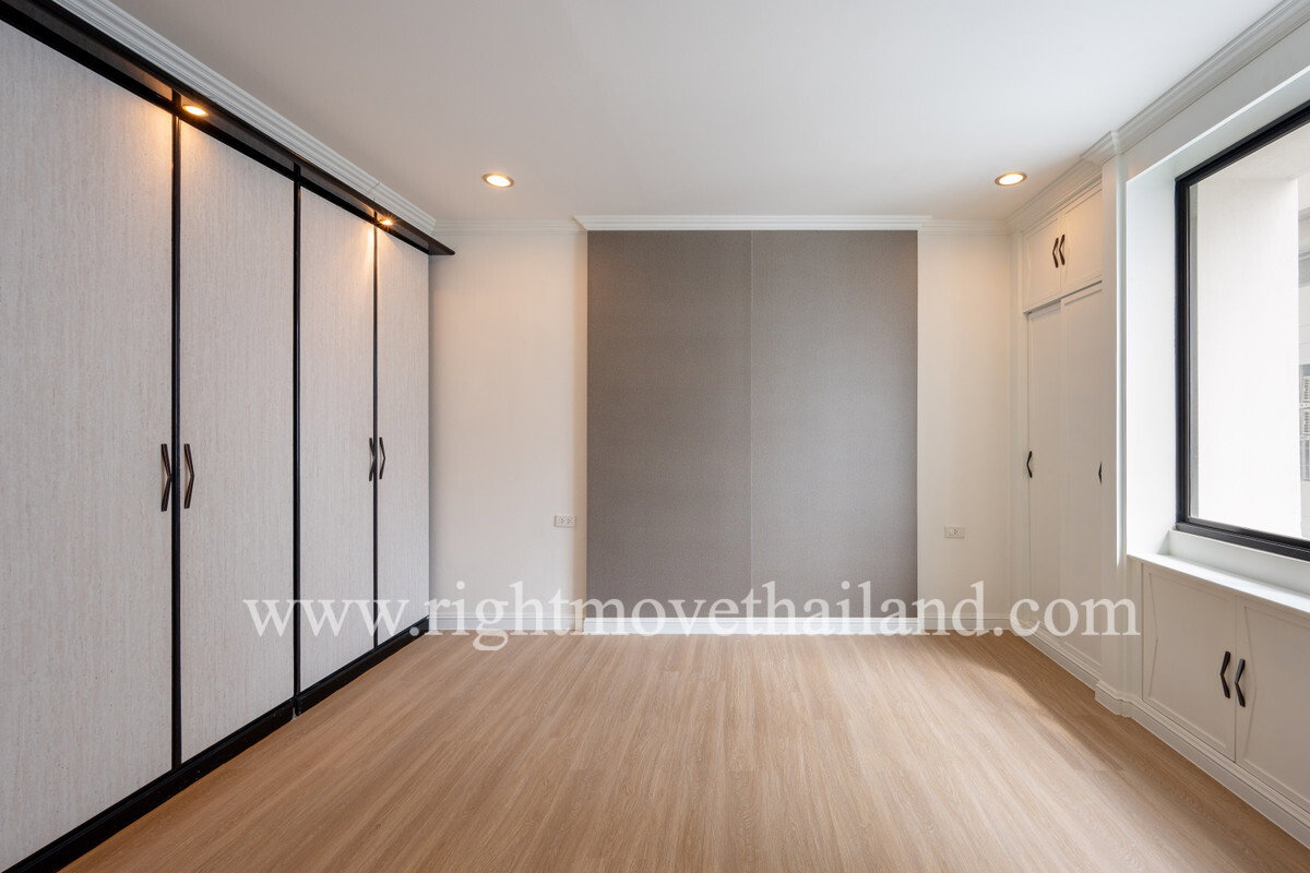 รูป CS5056 Newly Renovated 3 Bedroom For Sale - รูปที่ 14/25