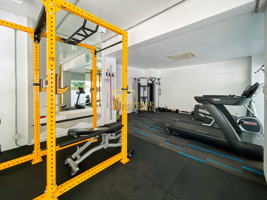 รูป Renovated 3 Bedroom Apartment in Sukhumvit 19 - BR0838AP - รูปที่ 25/30