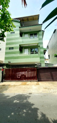 Shophouses for rent MRT Chok chai 4  : WS7476 🏢✨ 3.5-story apartment for rent 🚇 near MRT Chokchai 4, only 48,000 baht/month.