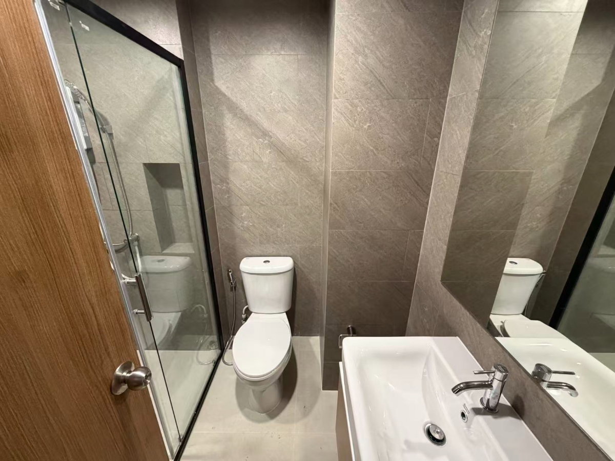 รูป เดอะ ลิฟวิน รามคำแหง | สตูดิโอใหม่ ใกล้ MRT แยกลำสาลี 12,000 บาท / เดือน - รูปที่ 6/11