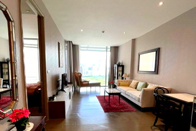 Condos for rent :  For Rent !! Magnolias Ratchadamri Boulevard, 1 bed, 1 bath, high floor 19+, modern style / luxurious !! Code C20221203046 furnished, ready to move in