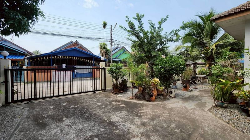 รูป ขายบ้านเดี่ยว ตะเคียนเตี้ย บางละมุง ชลบุรี ทำเลดี เดินทางสะดวก - รูปที่ 2/9