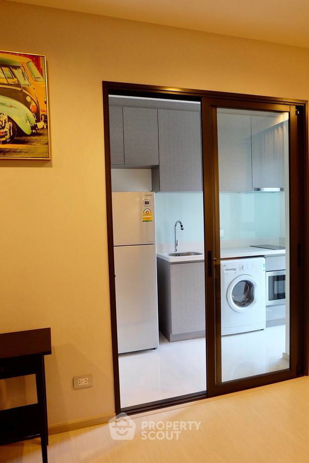 รูป คอนโด 1-ห้องนอน ที่ ริทึ่ม สุขุมวิท 36-38 ใกล้ BTS ทองหล่อ (ID 385318) - รูปที่ 7/8