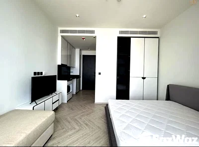 Condos for sale : Selll with Tenant Lowest Price of the building 6290182