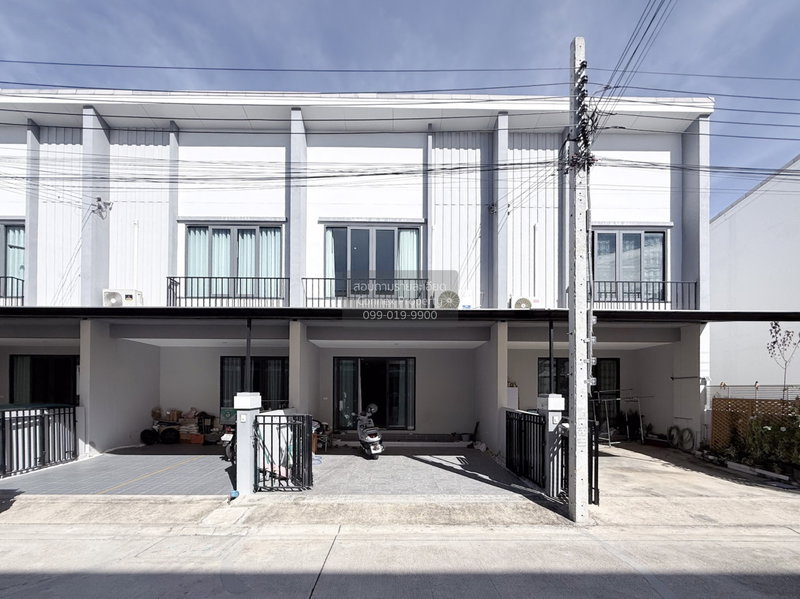Townhouses for sale : For Sale Townhouse/Townhome  , CHER Bangkhunnon , Bang Khun Non , Bangkok Noi , Bangkok , CX-155761 ✅ Live chat with us ADD LINE @connexproperty ✅