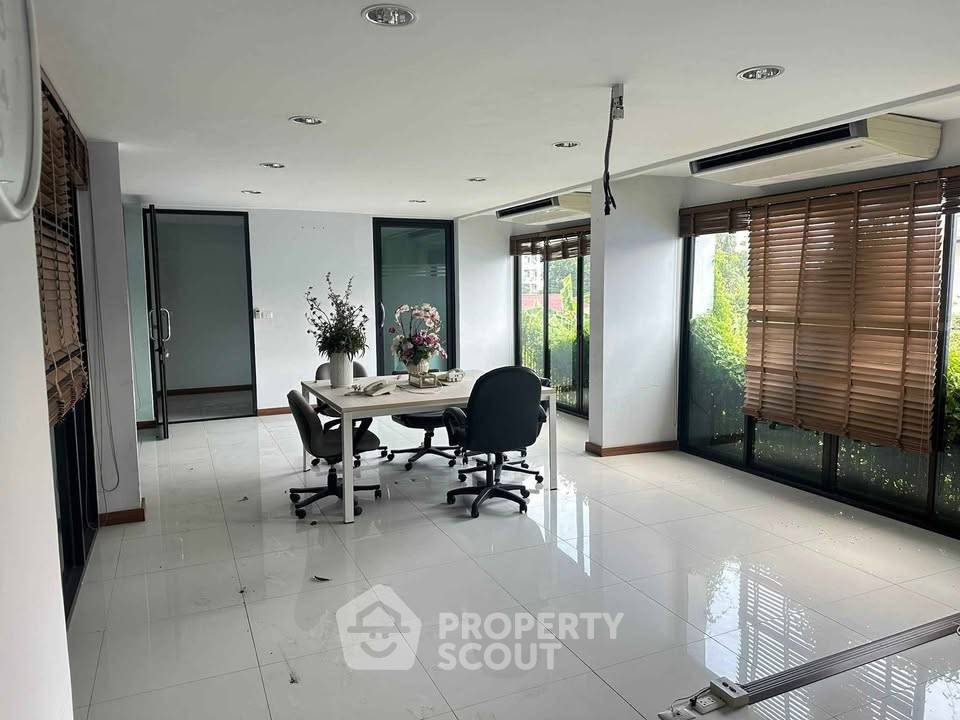 รูป คอนโด ที่ โคลเวอร์ ลาดพร้าว 83 ใน คลองเจ้าคุณสิงห์ (ID 2911359) - รูปที่ 15/27