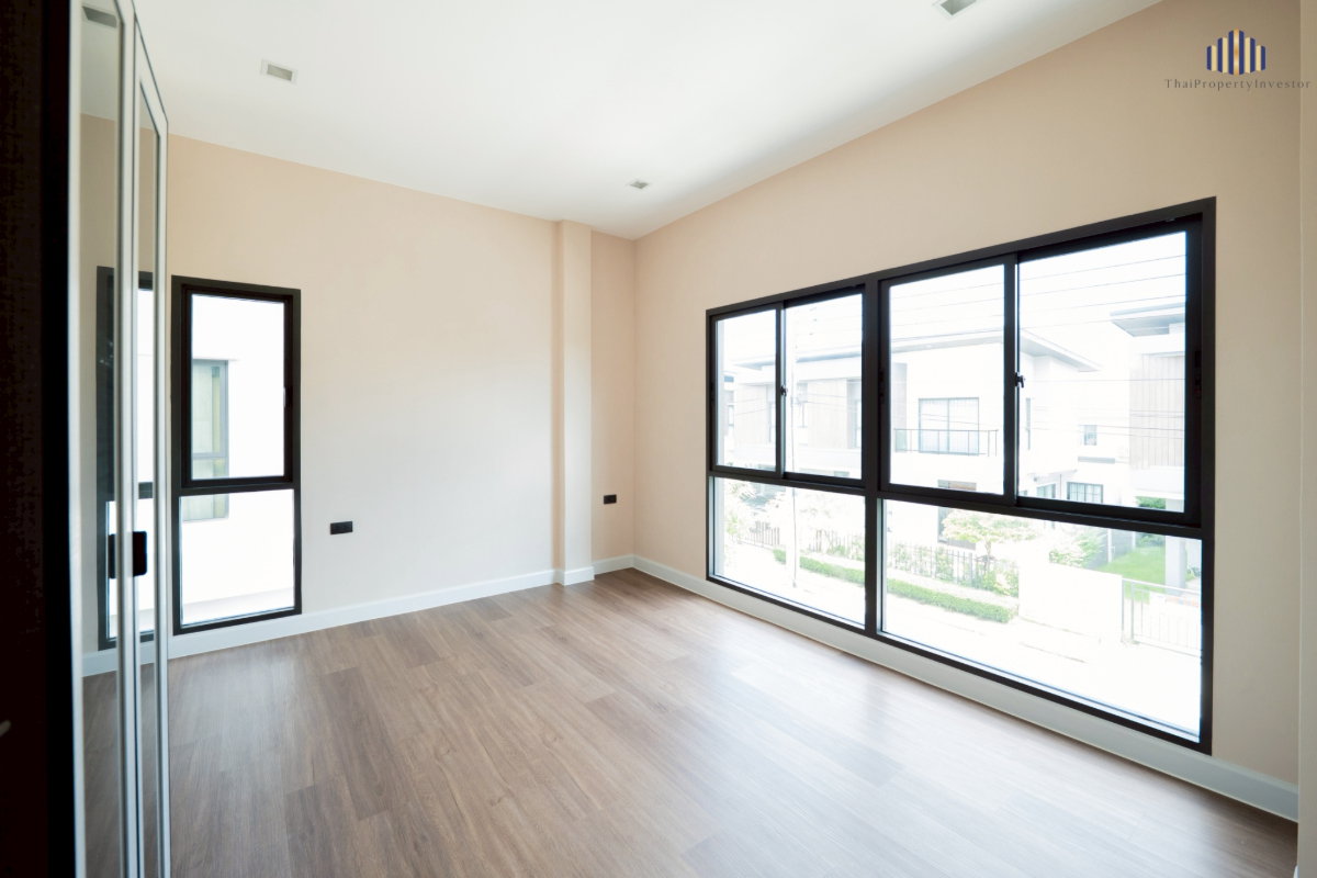 picture Below Launch Price! Detached Modern Home at Venue ID Phaholyothin - Rangsit. Never Lived In! Best Location in the Project! Fully Equipped Common Areas - 42/79