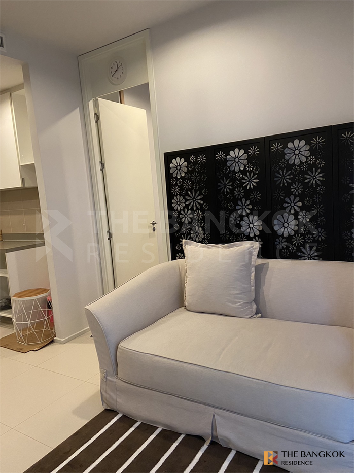 picture XT Huaikhwang Move-in Ready, Just Bring Your Stuff near MRT Huai Khwang Station - 2/10