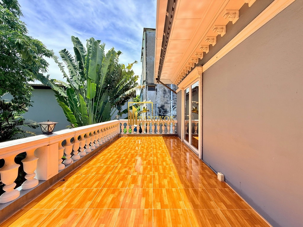 รูป Renovated 5 Bedroom House For Rent in Phra Khanong Area - BR28318SH - รูปที่ 29/47
