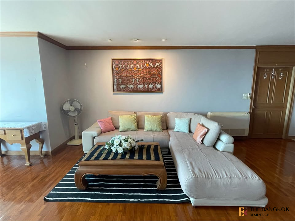 picture Sathorn Garden High-potential Location, Convenient Travel - 2/10