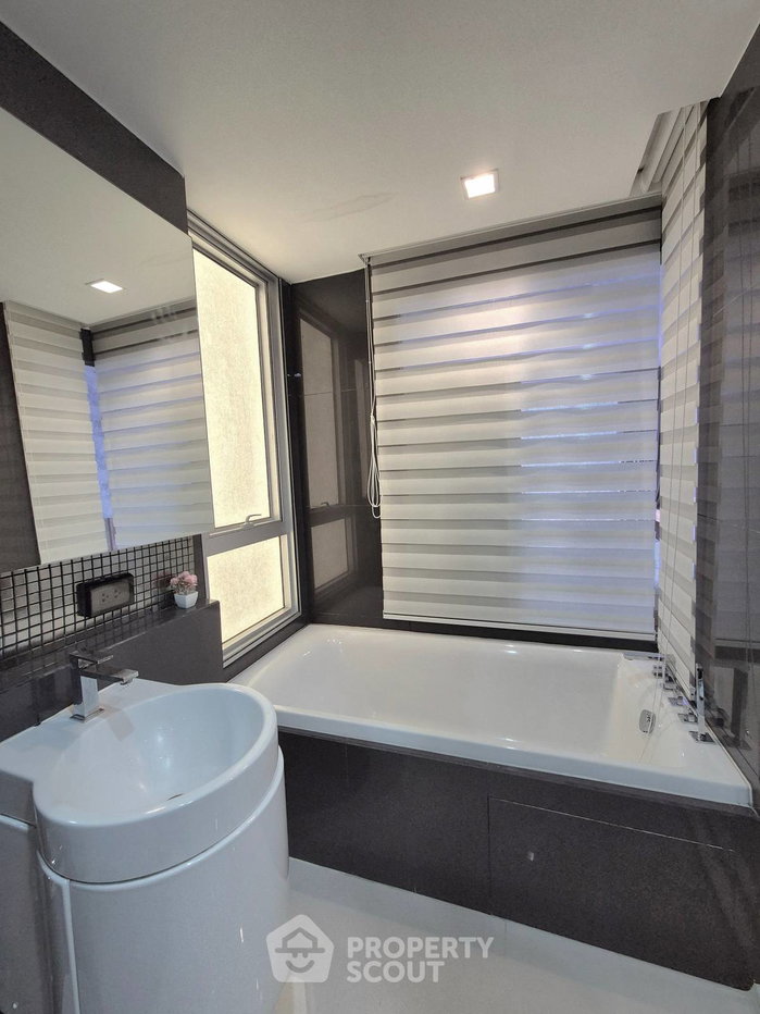 picture 2-BR Condo at Rhythm Sukhumvit 50 near BTS On Nut (ID 2910990) - 6/24
